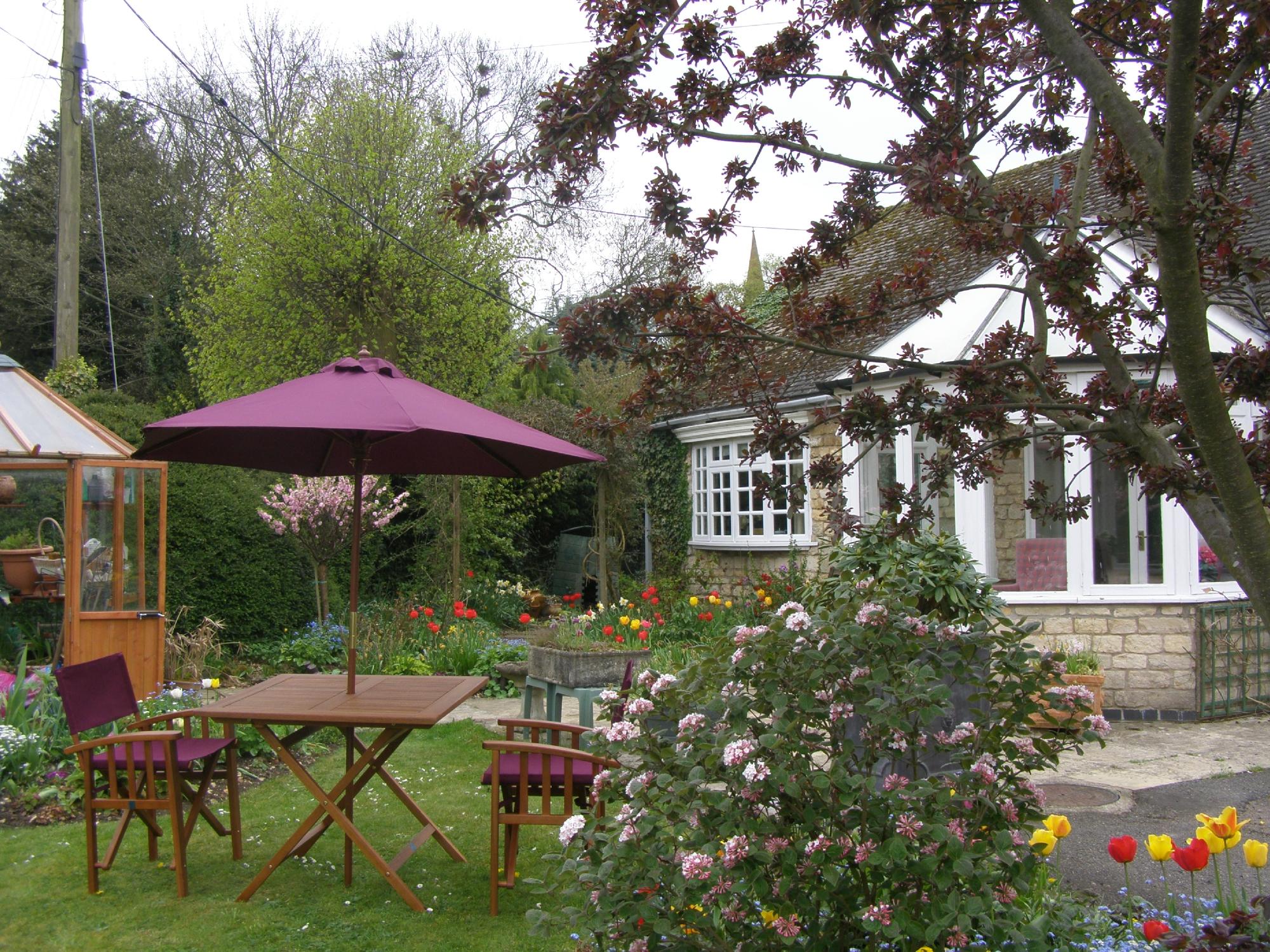 The Tithe Barn-官方