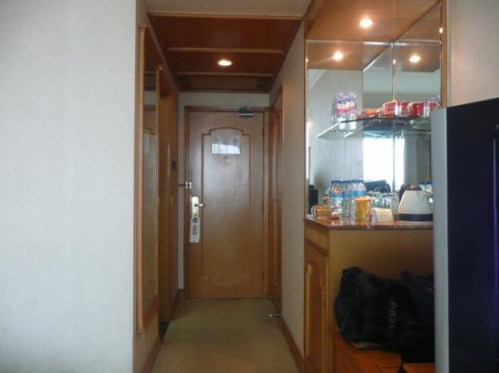 山东新闻大厦（泉城广场大明湖店）主图