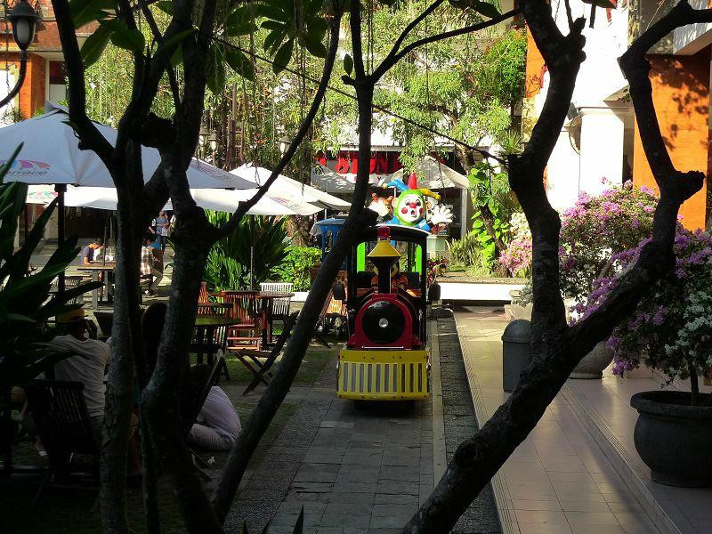 葛雷立亚购物中心-库塔必去景点