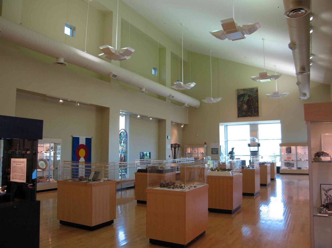 Mines Museum of Earth Science-戈尔登必去景点