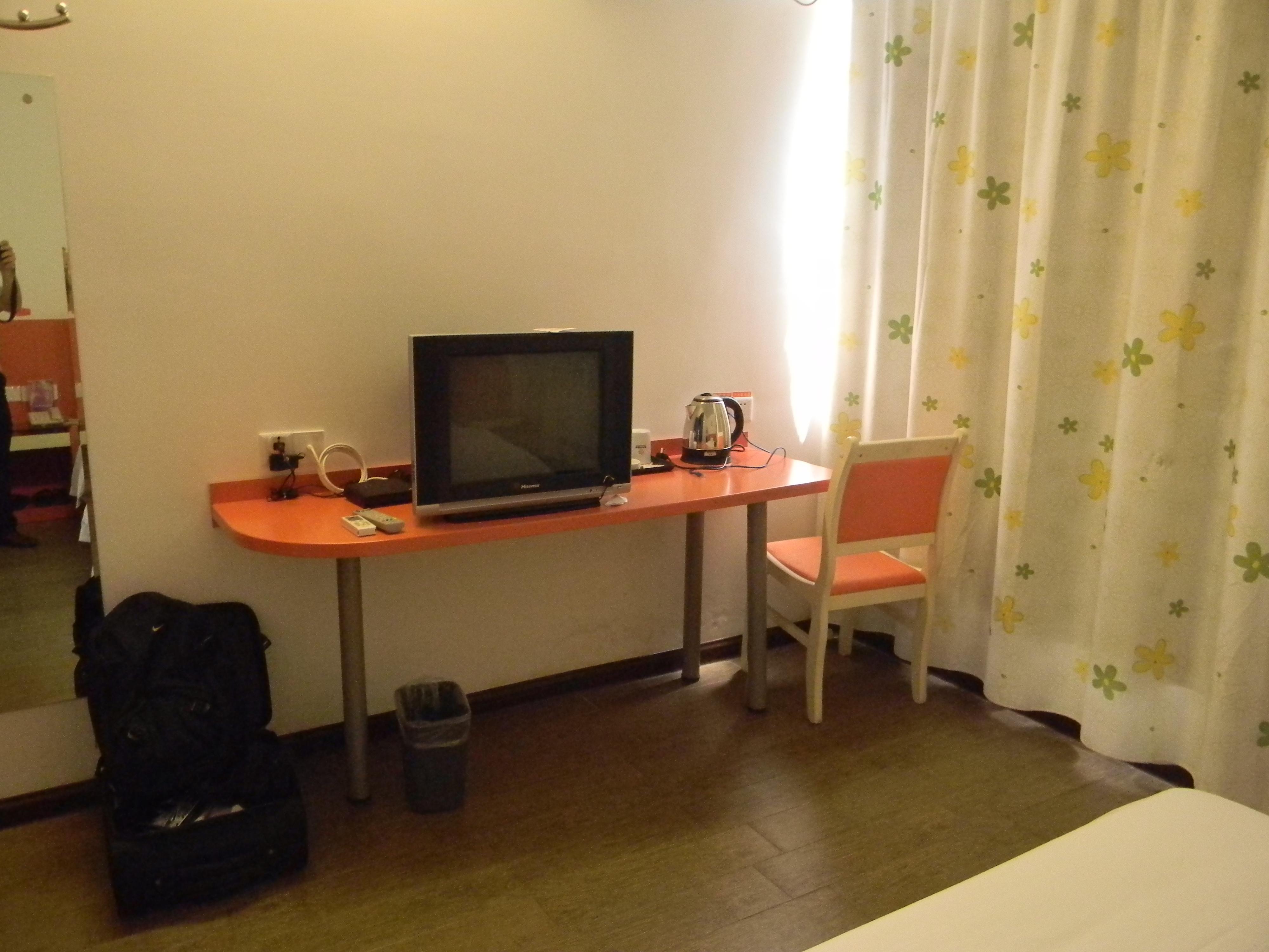 贵港阳光九九连锁酒店汽车西站店-客卧