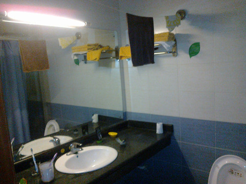 群康天雨大酒店主图