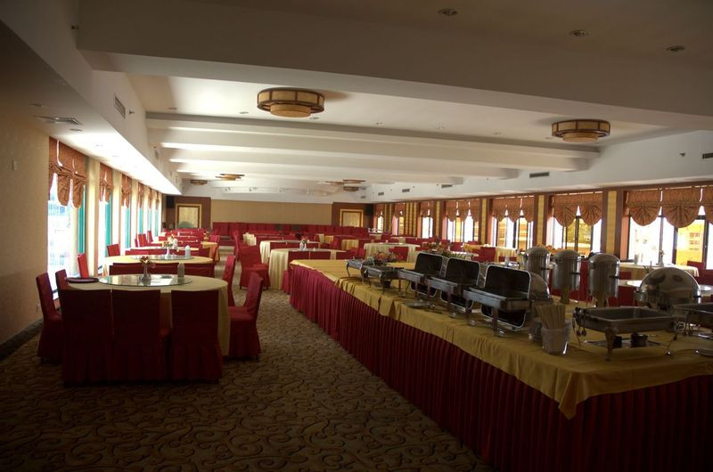 荣成名人酒店主图