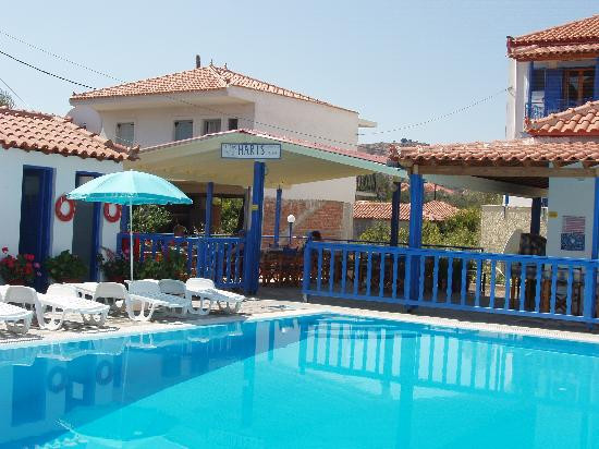 Haris Studios & Apartments