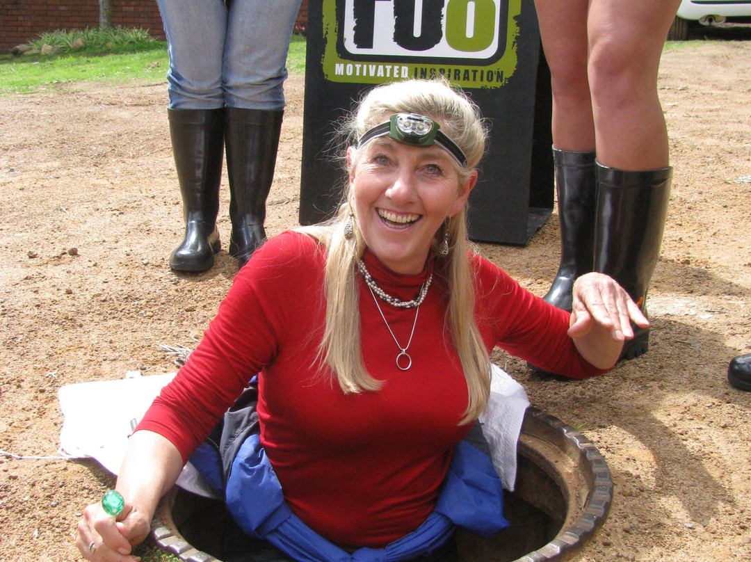 Figure of 8-Below the Surface Tunnel Tours-开普敦中心区必去景点