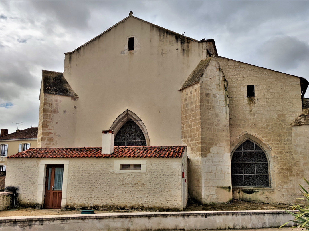 Eglise St-Hilaire (de Nalliers)-Nalliers必去景点