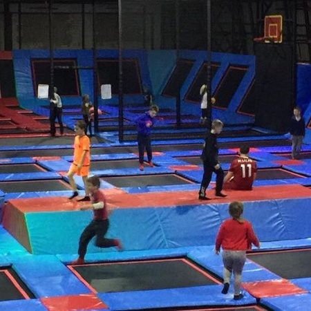 Fusion Trampoline Park景点图片