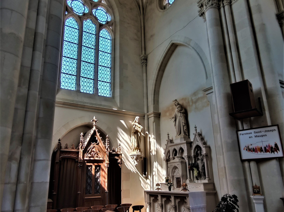 Eglise Saint Hilaire景点图片
