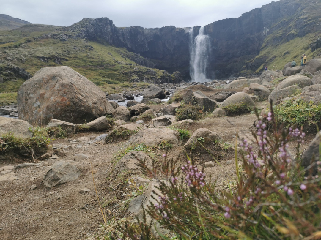 Gufu Waterfalls景点图片