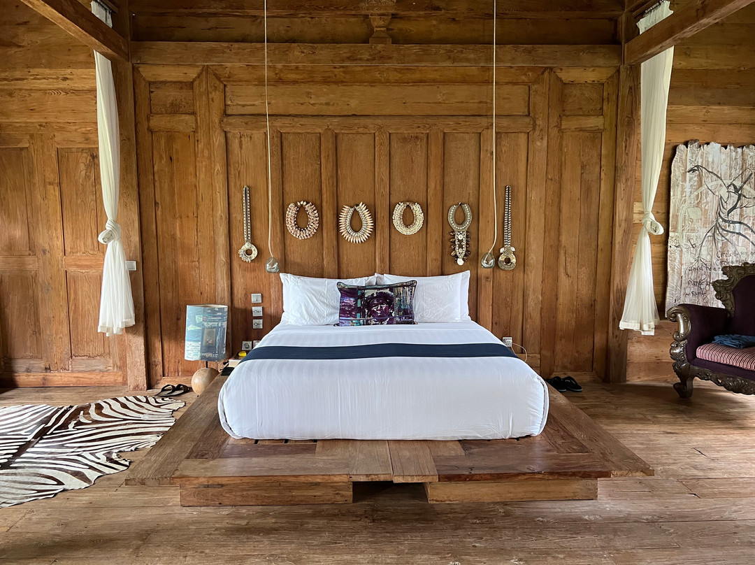 Blue Karma Village主图