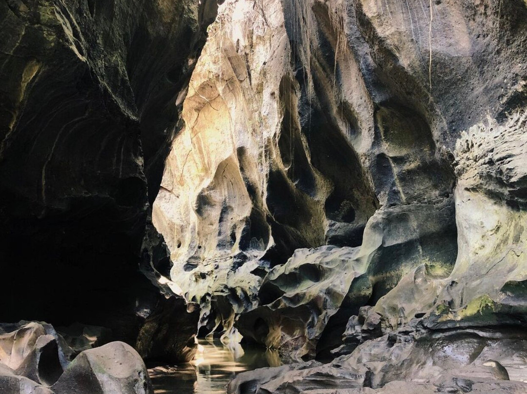 Hidden Canyon Beji Guwang-Guwang必去景点