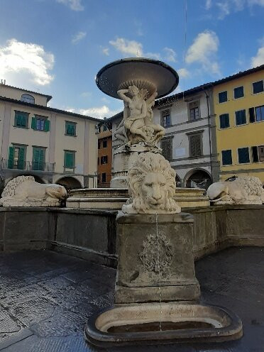 Fontana di Luigi Pampaloni-恩波利必去景点