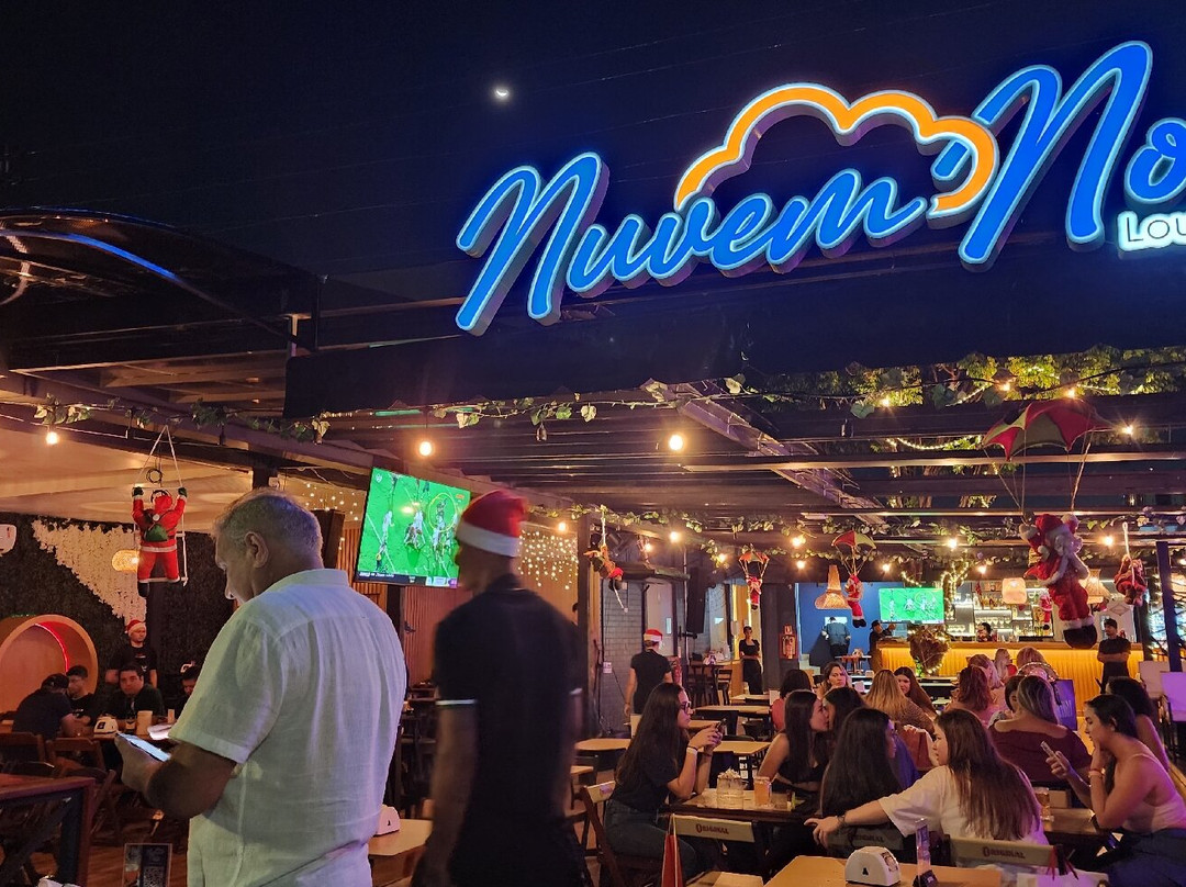 Nuvem Nove Lounge & Bar