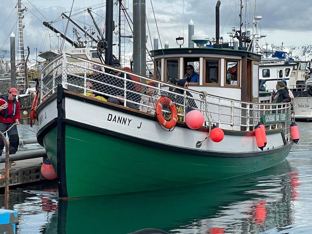 Danny J Ferry-Halibut Cove必去景点