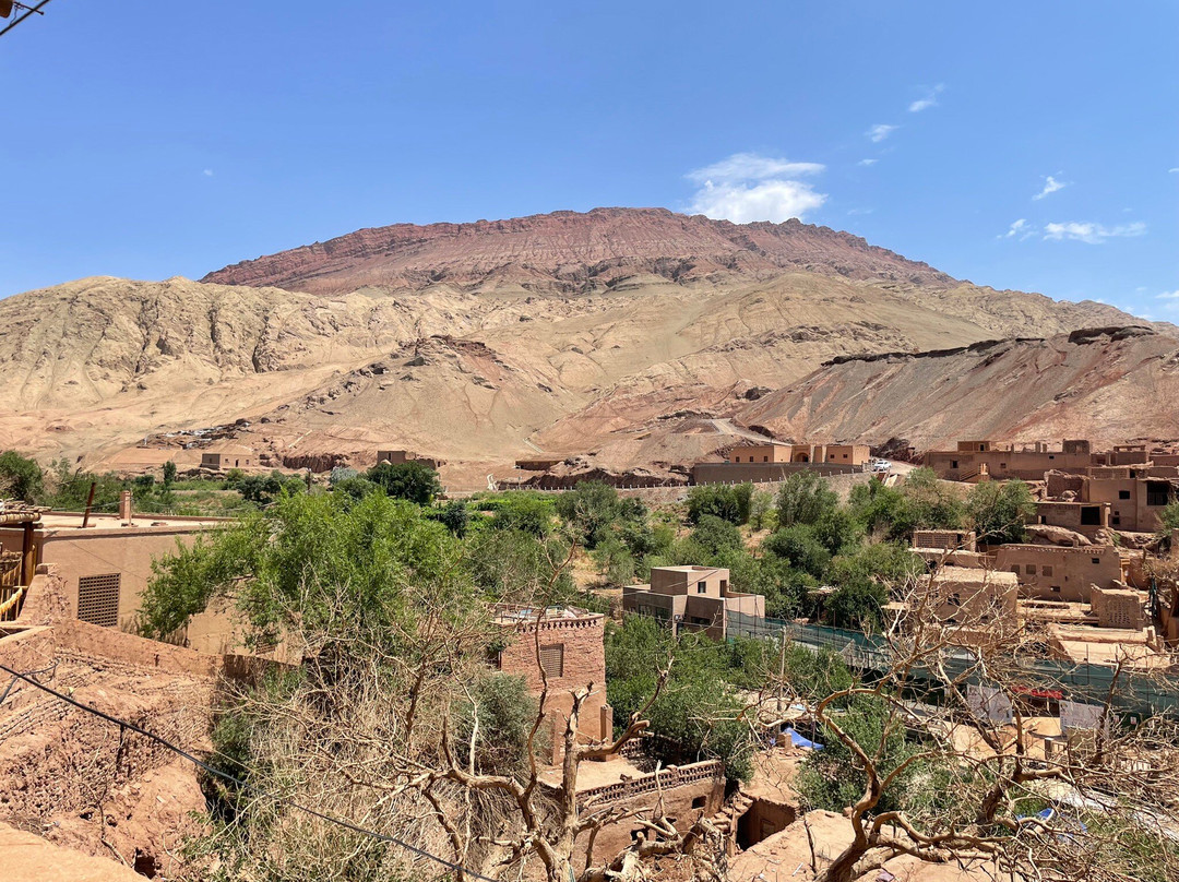 维吾尔古村景点图片