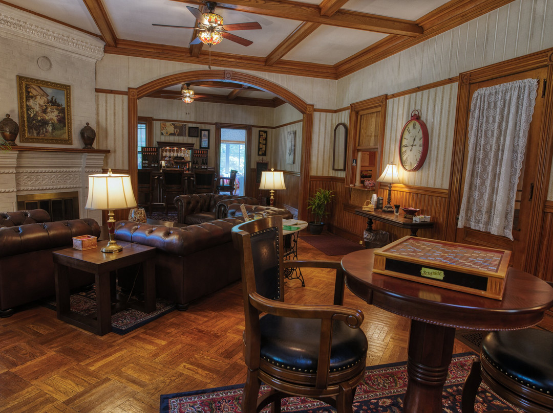 Rockwell Falls Inn And Wine Bar主图