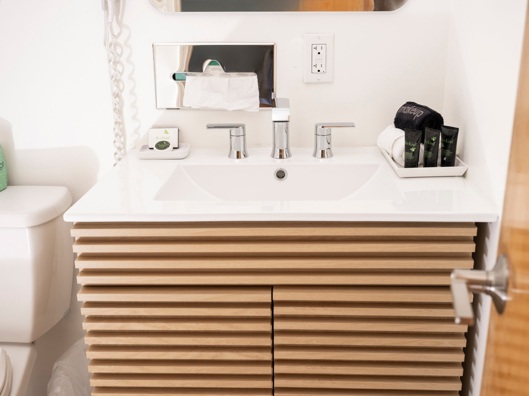 克里尔镇汽车旅馆主图