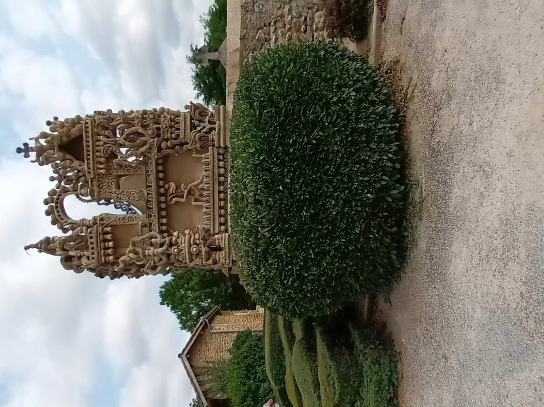 Cimetière Communal De Hauterives景点图片