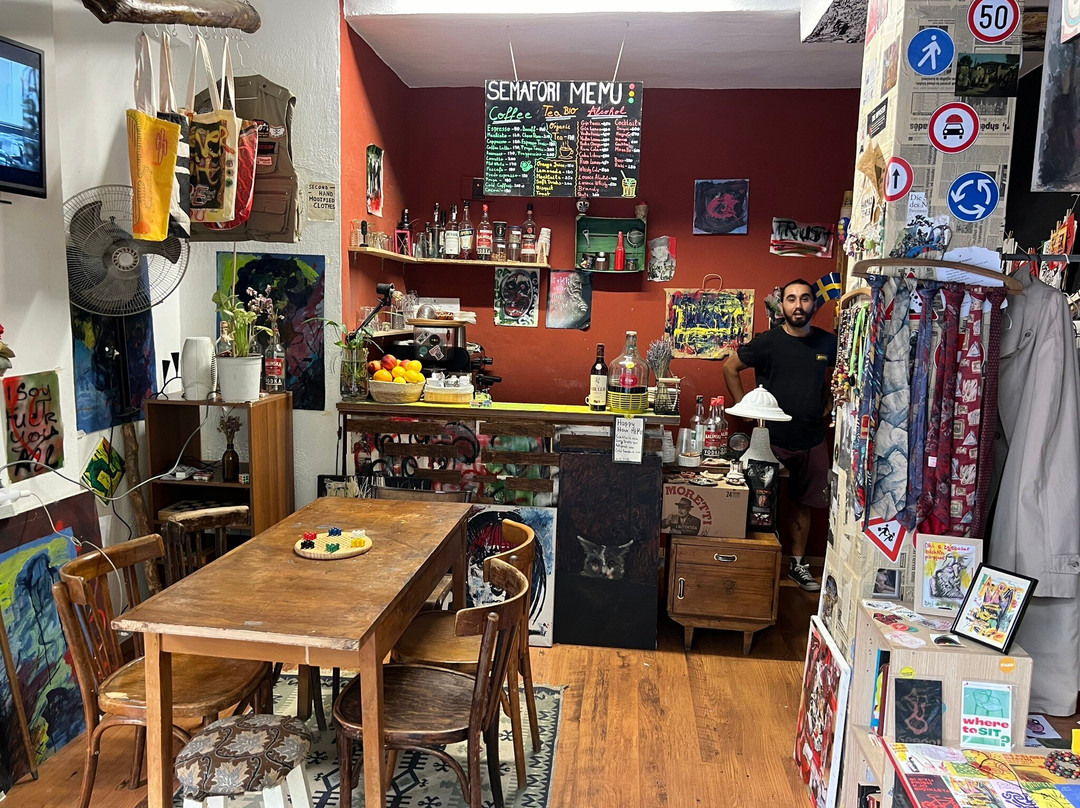 Semafori Studio Shop-地拉那必去景点