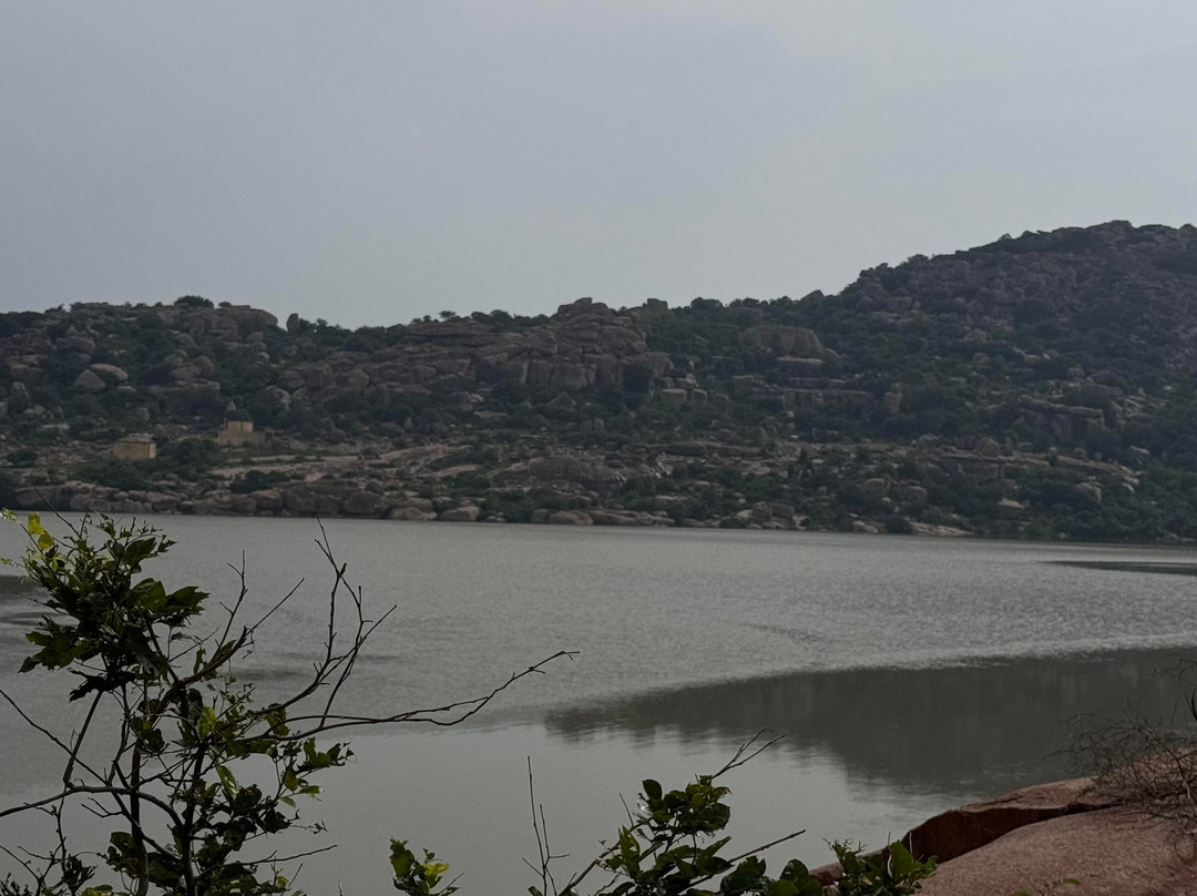 Sanapur Lake景点图片