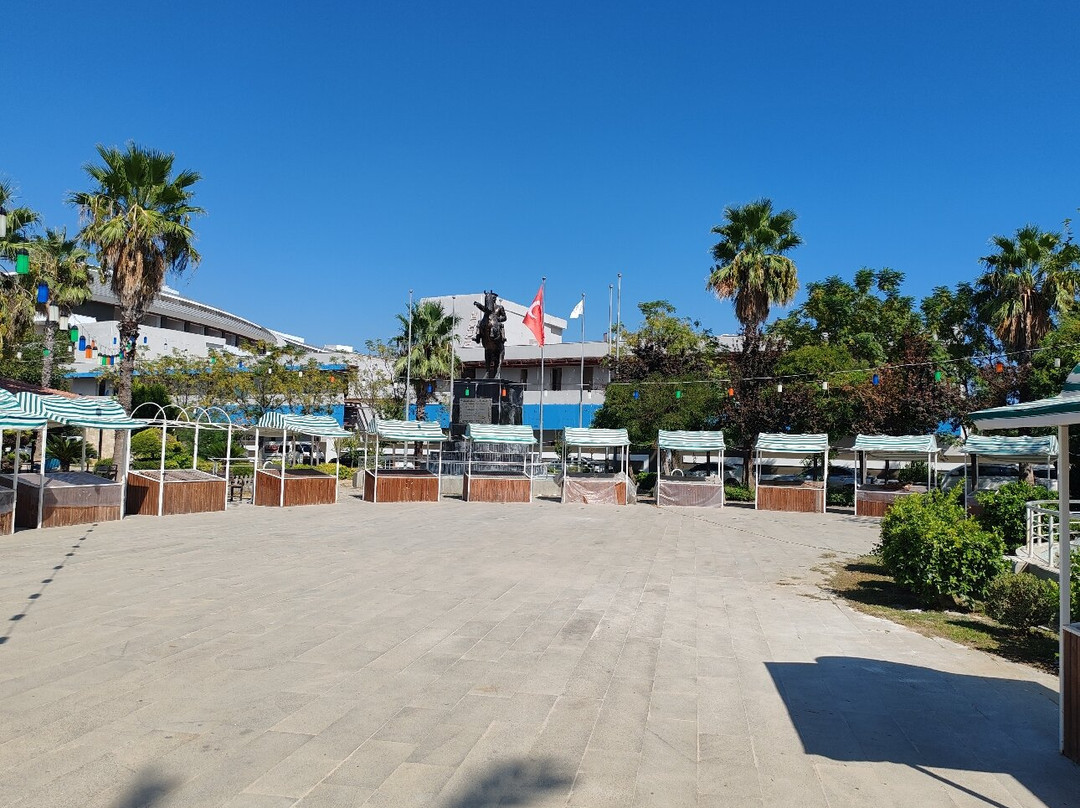 Mustafa Kemal Atatürk Monument