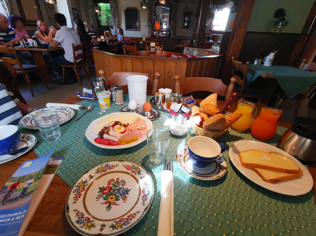 Holzkirchen酒店住宿-Wirtshaus Zur Alten Brauerei Zapf