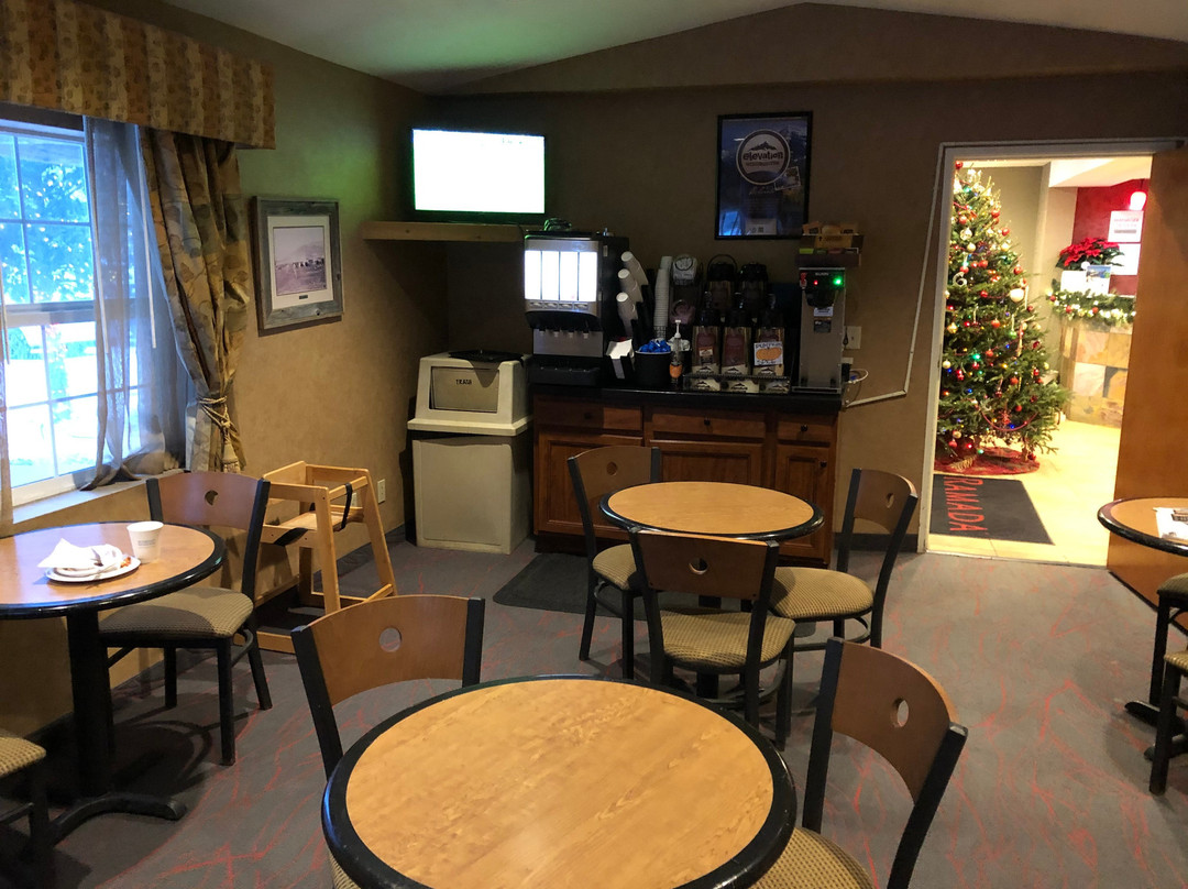 Ramada by Wyndham Frisco主图