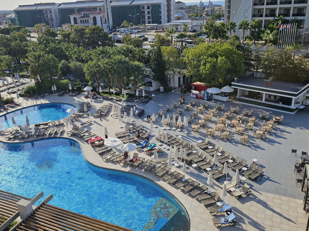 Terrace Elite Resort主图