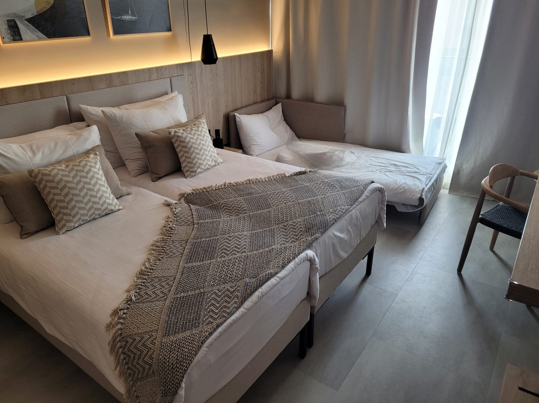 贴瑞纳酒店主图