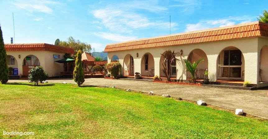 Casa Mexicana Motel主图