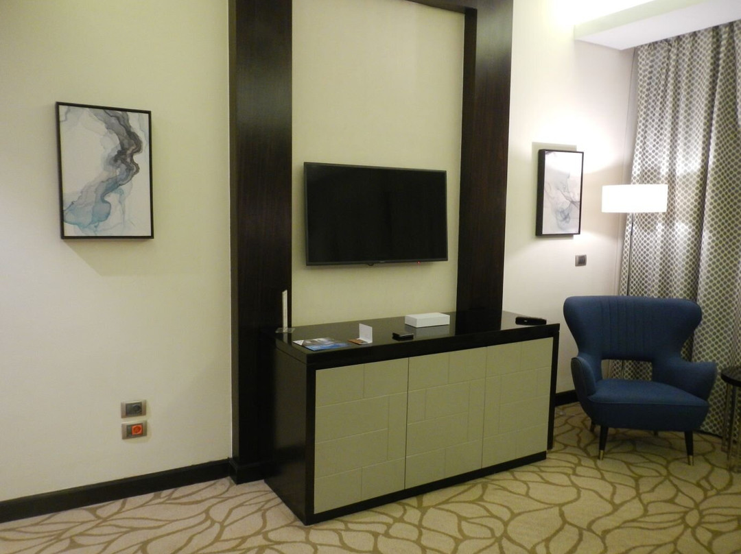 Triumph Luxury Hotel主图