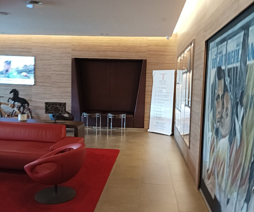T Hotel Lamezia主图