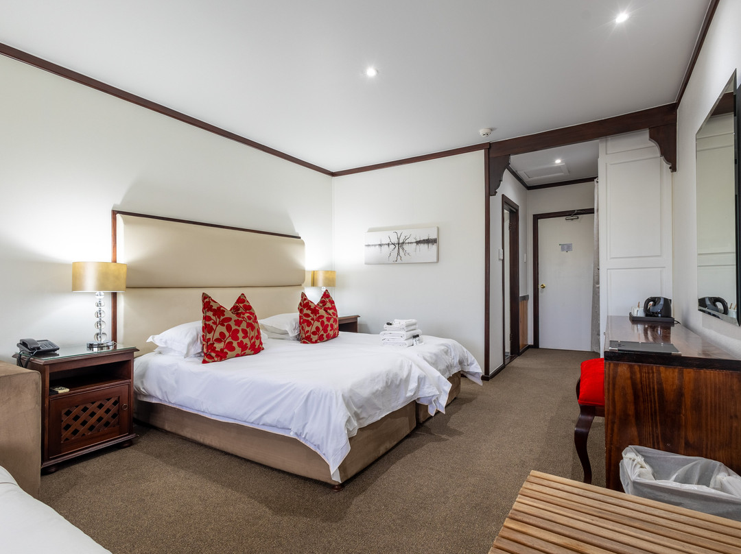 Knysna Log-inn Hotel