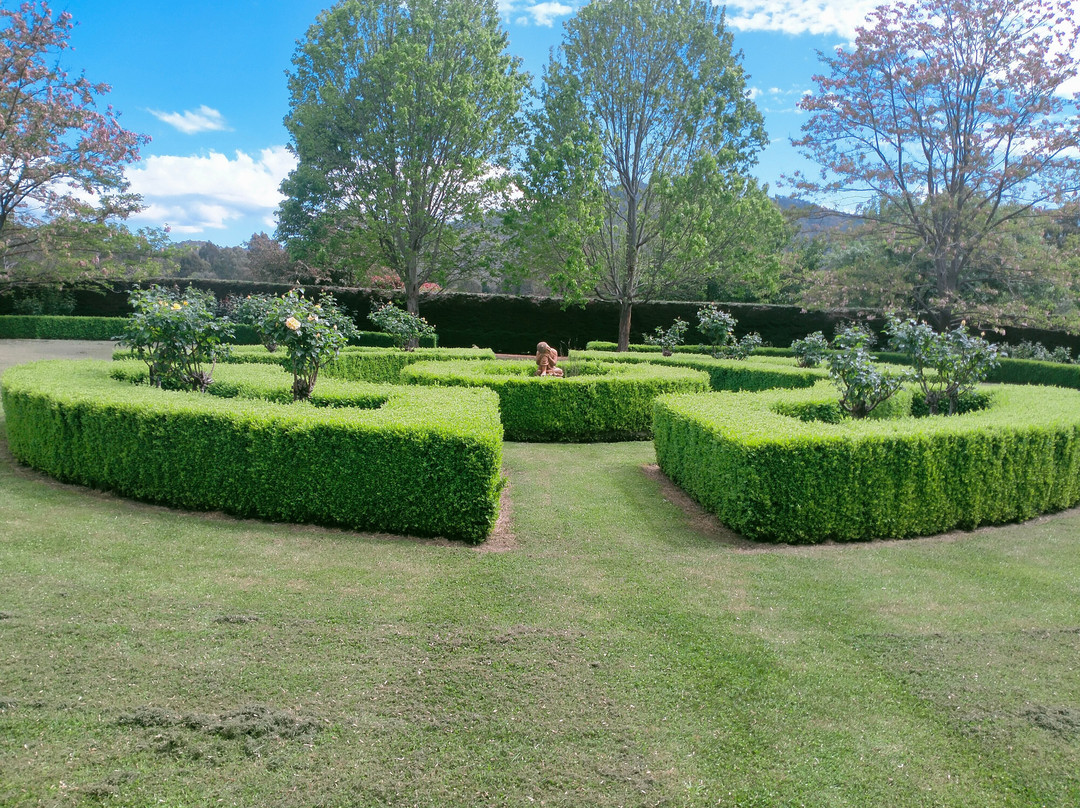 High Country Gardens, Gallery and Maze-Goughs Bay必去景点
