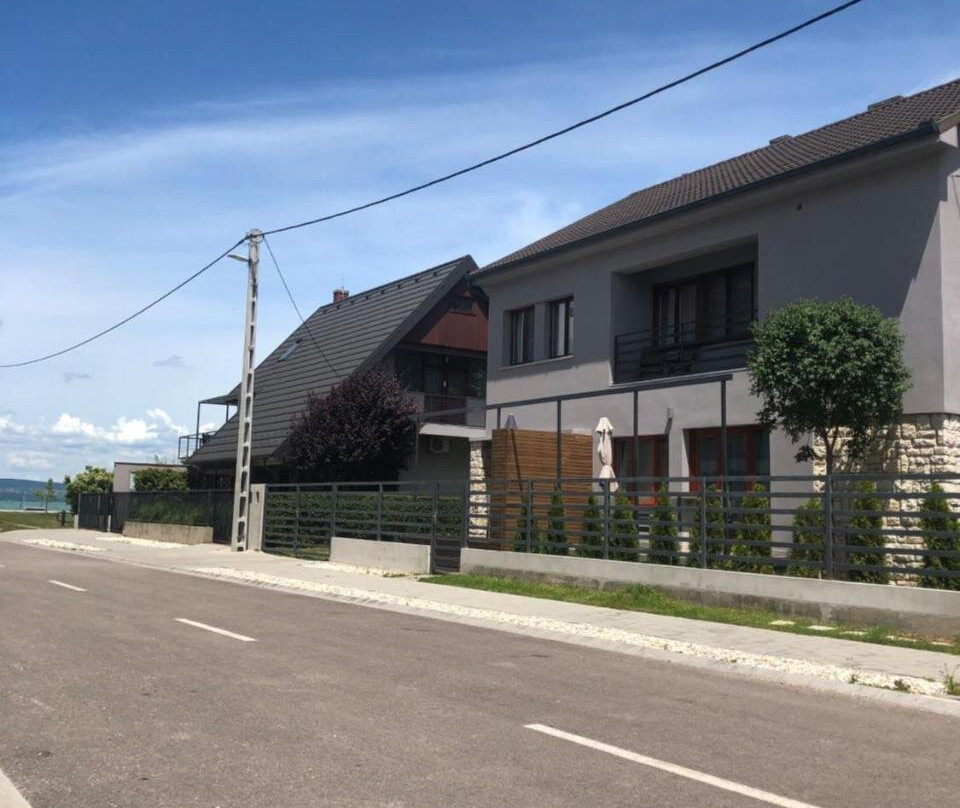 胡拉姆公寓