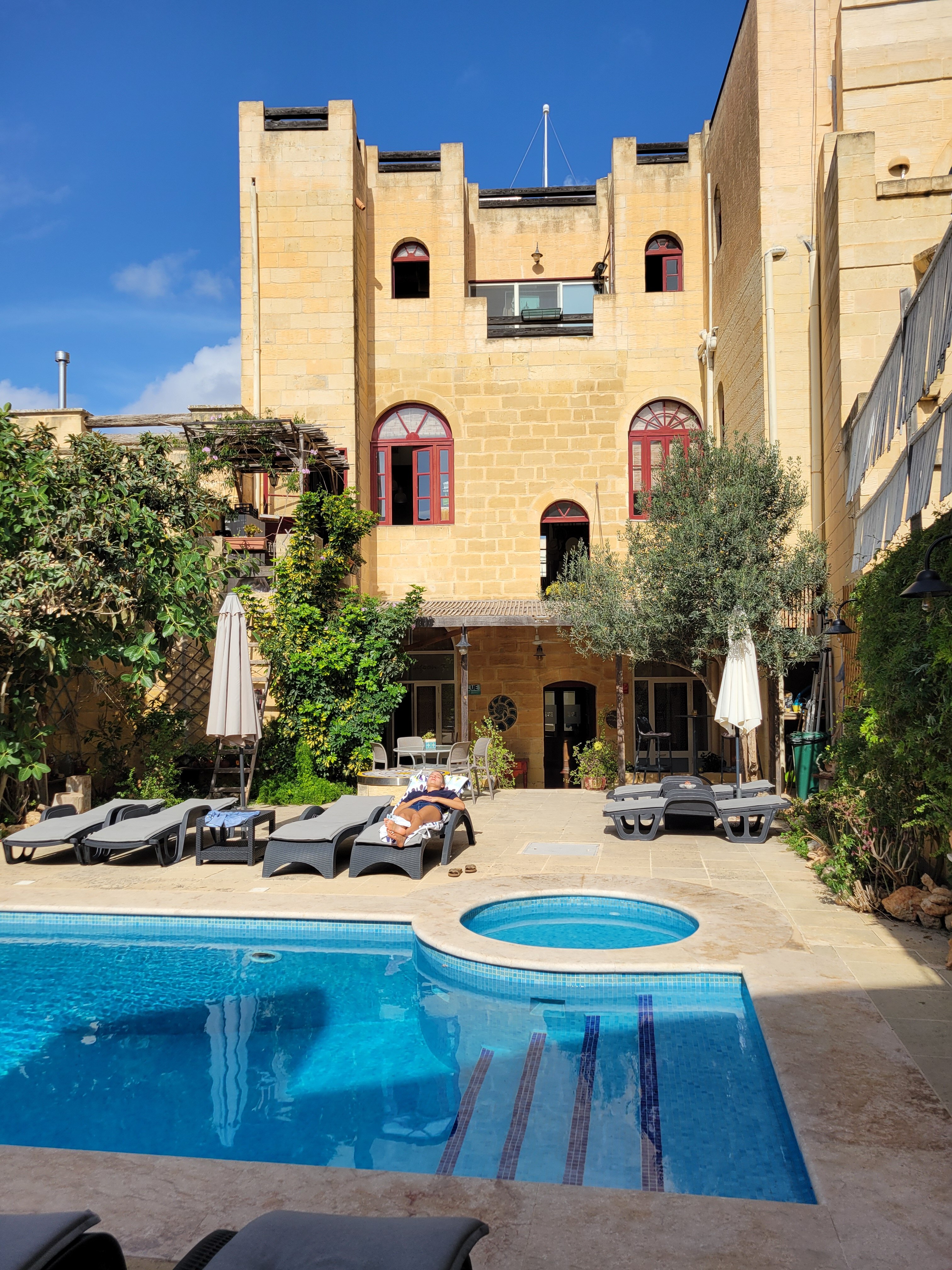 Charming B&B Dar Ta Zeppi Gozo-泳池