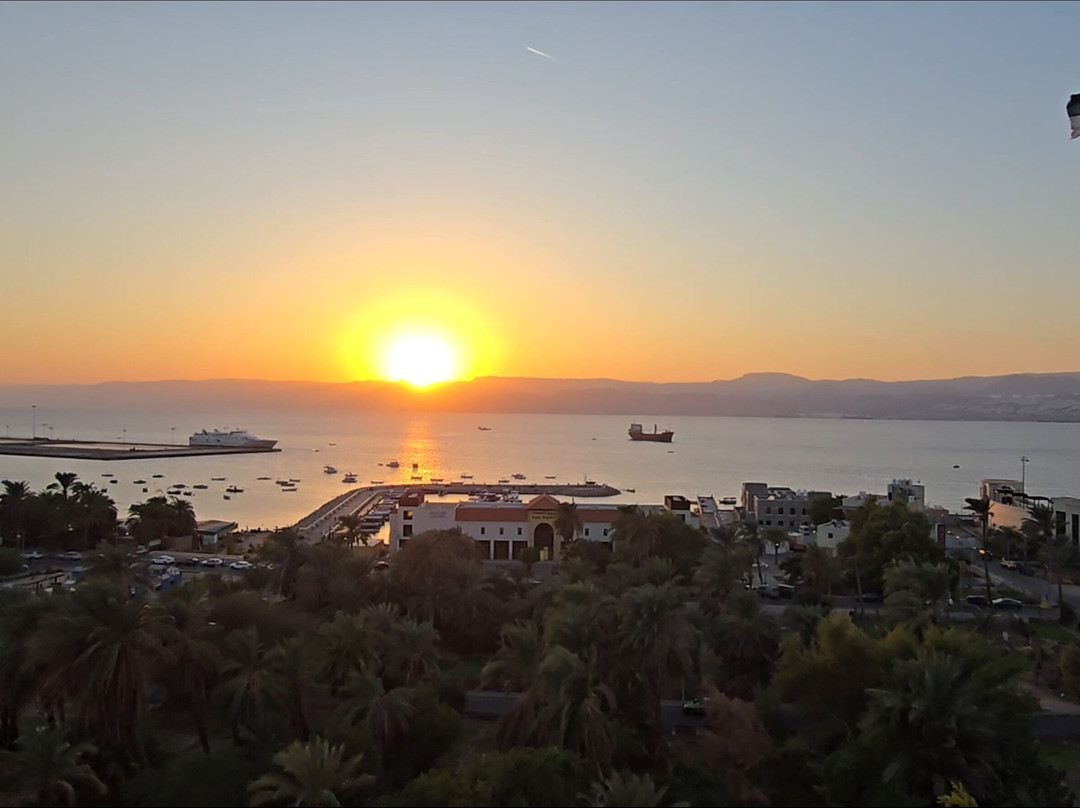 City Tower Hotel主图