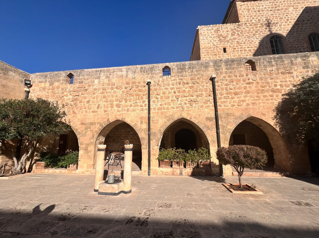 Deyrulzafaran Monastery-Alimli必去景点