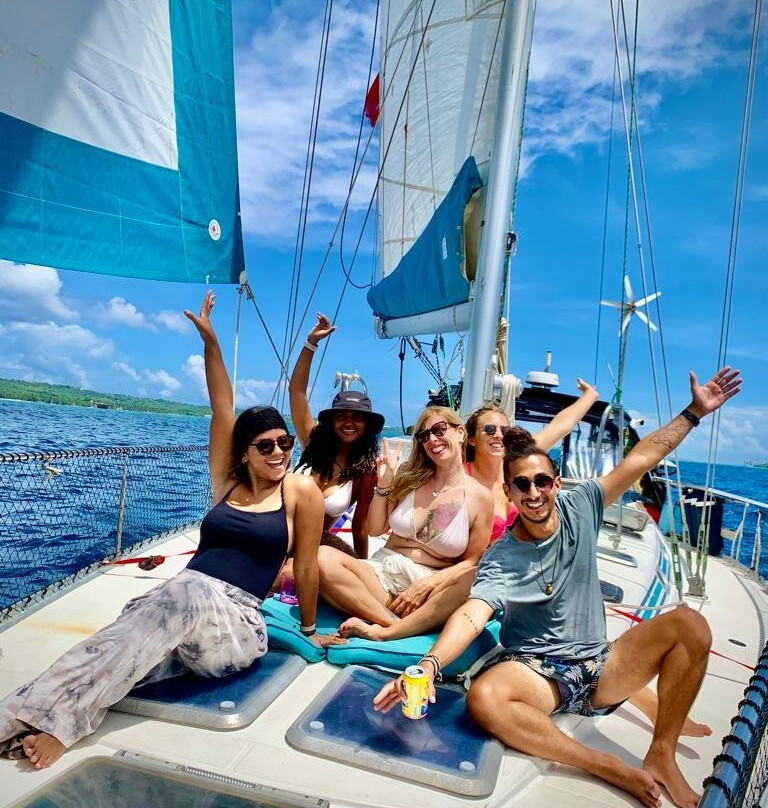 Sailing Sophisticated Lady-Bocas del Toro必去景点