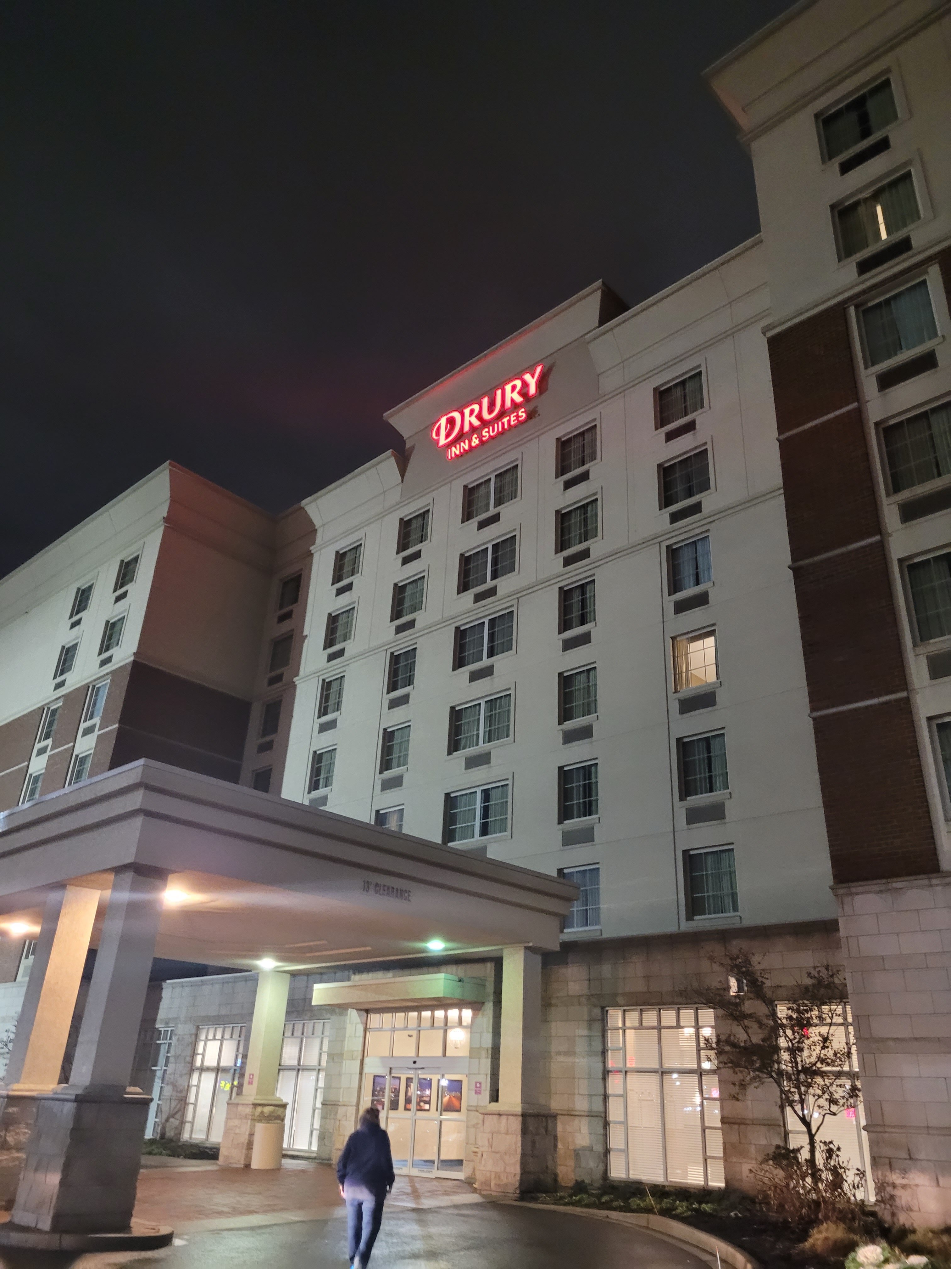 Drury Inn & Suites Cincinnati Sharonville-浴室