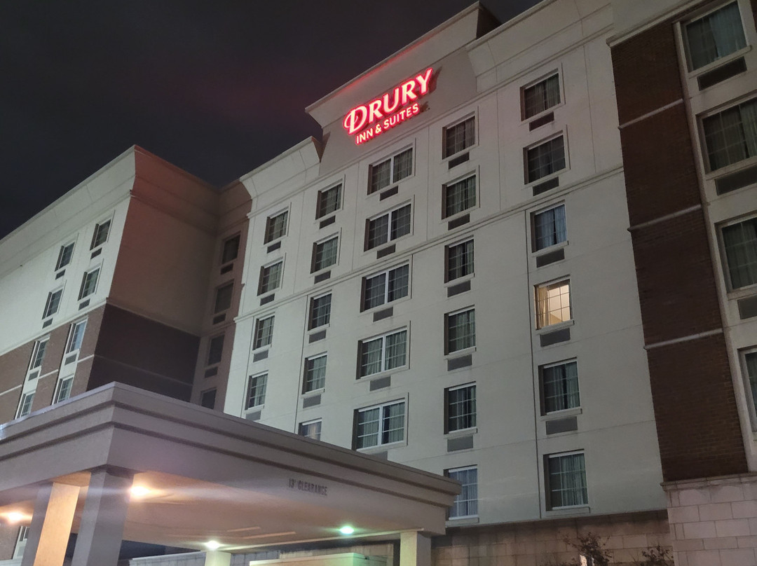 Drury Inn & Suites Cincinnati Sharonville主图