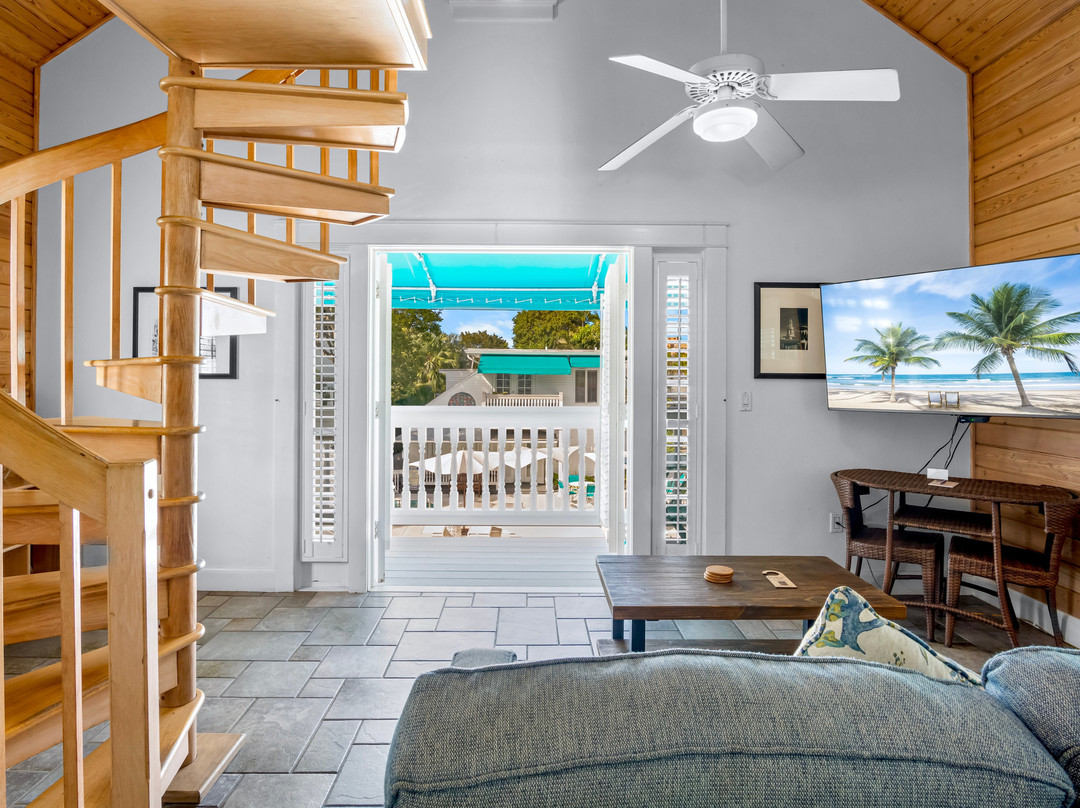 伊甸园酒店主图