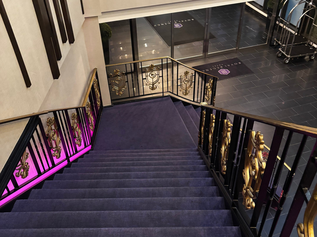 Royal Regency Hotel主图