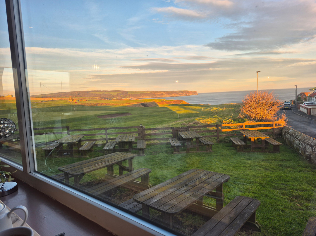 The White House Inn主图