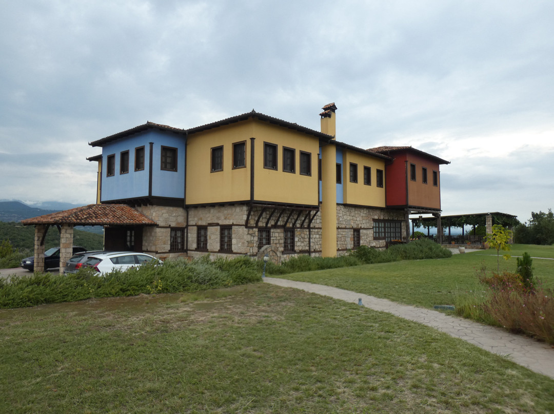 Estate Kalaitzis主图