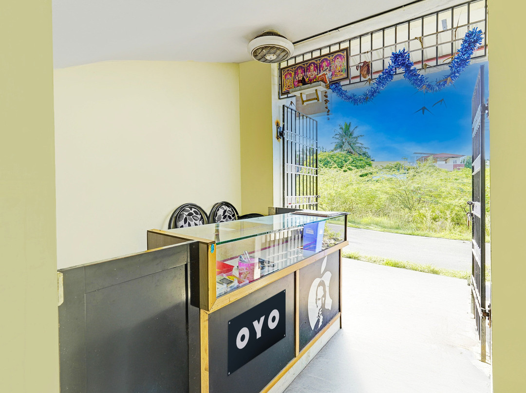 Hotel O Guduvancheri Railway Station