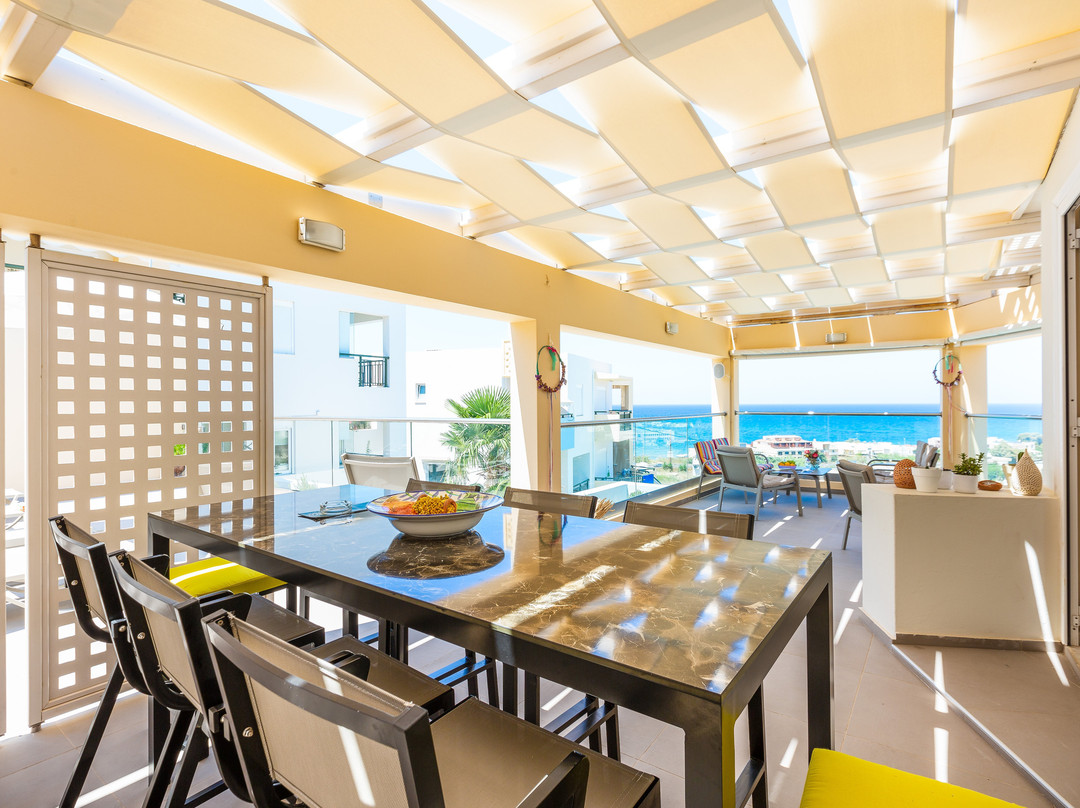 Radamanthys  Hotel  Apartments主图