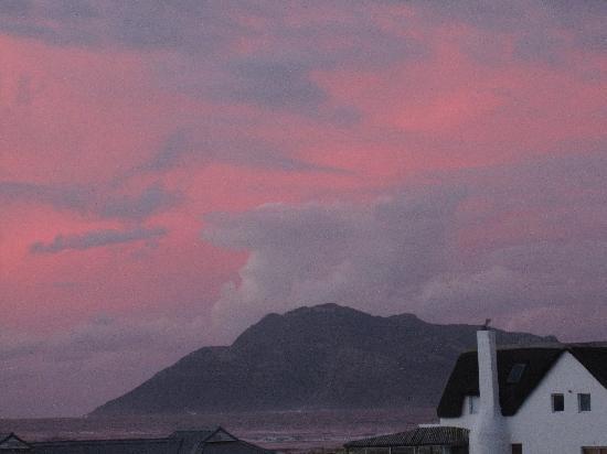 Sunset Beach Guest House-泳池