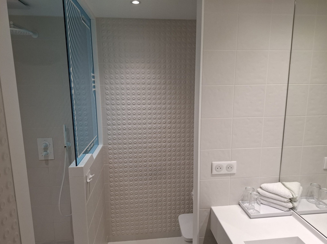 Hôtel Station Cosmos Futuroscope主图