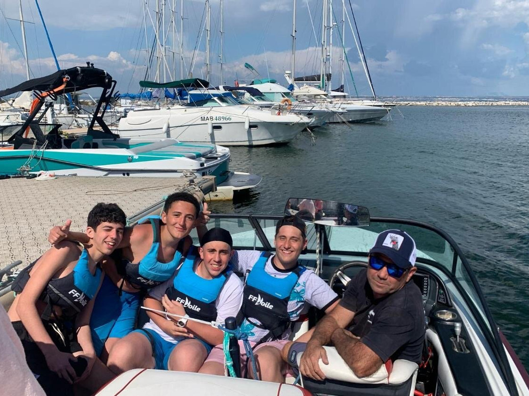 Nautic Club Medéen-Chateauneuf-les-Martigues必去景点